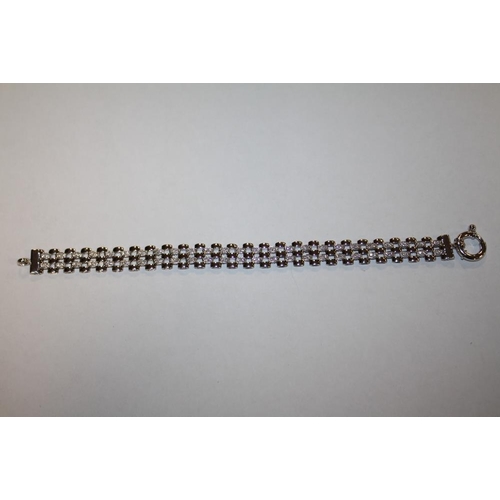 309 - A STERLING SILVER LADIES BRACELET, APPROX 20.3 G