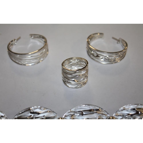 336 - A MODERN STERLING SILVER BRACELET, RING, PENDANT AND EARRING SET, APPROX WEIGHT 56.6 G