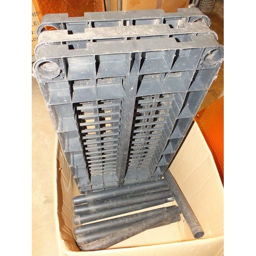 541 - A CHILDS ELECTRIC GO KART L-90CM PLUS A SET OF PLASTIC SHELVING