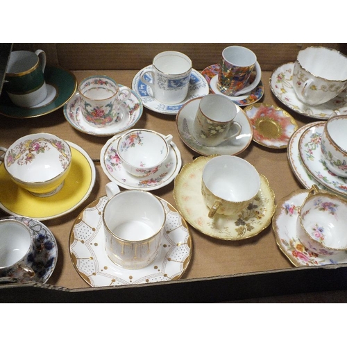 163 - A TRAY OF ANTIQUE AND LATER CUPS AND SAUCERS TO INCLUDE ADDERLEY, COALPORT AND LIMOGES EXAMPLES