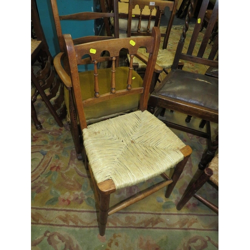 729 - A MIXED SET OF SEVEN ASSORTED CHAIRS TO INC A PAIR OF 1930 BARLEYTWIST EXAMPLES (7)