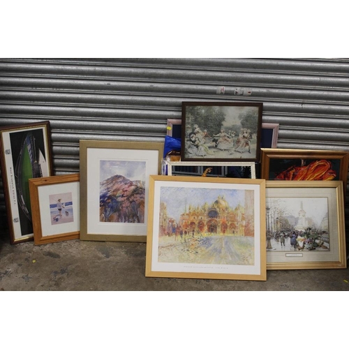 43 - A QUANTITY OF PICTURES AND PRINTS TO INCLUDE WOOL WORKED TAPESTRIES OF SPANISH DANCERS, WATERCOLOUR ... 