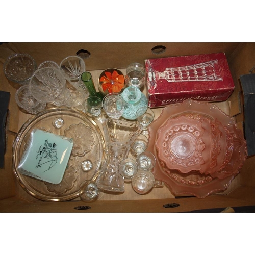 176 - TWO TRAYS OF ASSORTED GLASSWARE TO INCLUDE A CAITHNESS VASE, AND CUT GLASS VASES