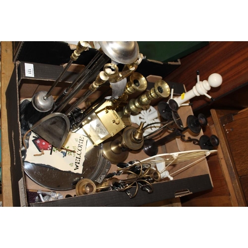 131 - A TRAY OF COLLECTABLES AND METALWARE TO INCLUDE A COMPANION SET, CAST METAL MUSIC STAND, PAIR OF BRA... 