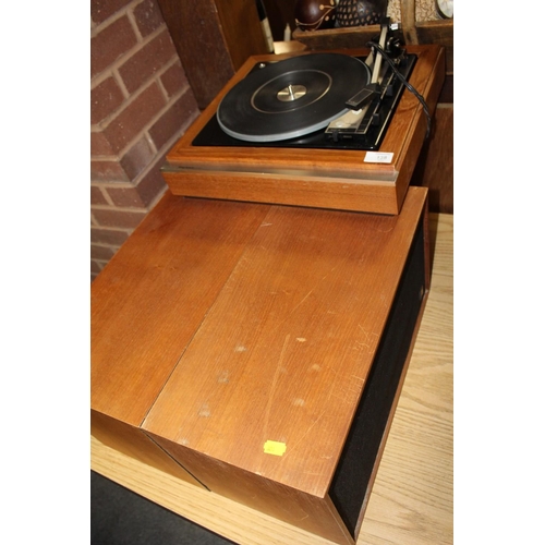 138 - A WHARFEDALE LINTON TURNTABLE AND A PAIR OF WHARFEDALE LINTON 2 SERIES SPEAKERS