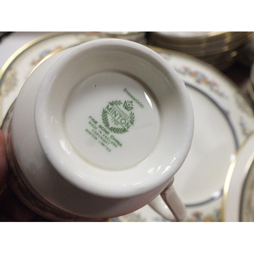 115 - A TRAY OF MINTON STANWOOD CHINA TO INCLUDE A TEA SET, DINNER PLATES ETC.