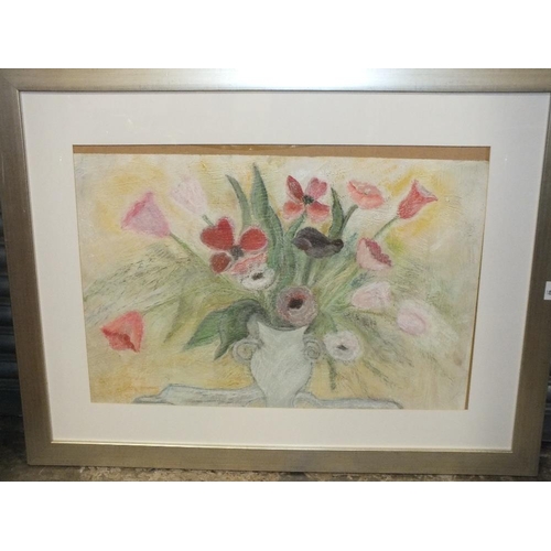 40 - A COLLECTION OF ASSORTED PICTURES AND PRINTS TO INCLUDE STILL LIFE STUDIES OF FLOWERS, WATERCOLOUR O... 