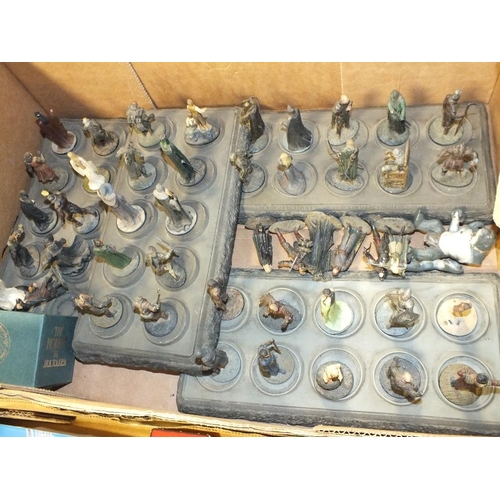 63 - A SET OF LEAD LORD OF THE RINGS CHESS PIECES