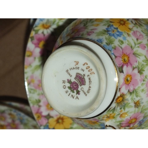 65 - A SMALL TRAY OF ROSINA CHINZ STYLE CHINA