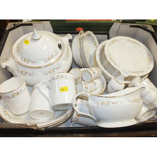 70 - A TRAY OF MAYFAIR CHINA TO INCLUDE A TUREEN, DINNER PLATES ETC.
