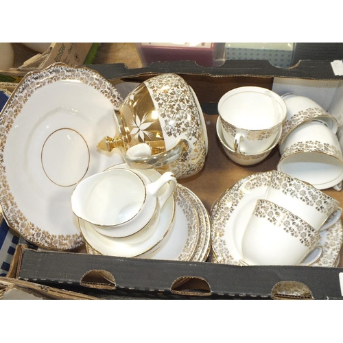 74 - A TRAY OF DIAMOND CHINA CUPS AND SAUCERS, TOGETHER WITH A MATCHED GIBSON TEAPOT