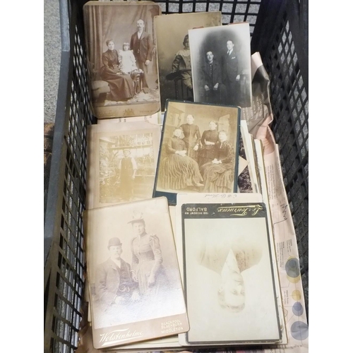 209 - A VICTORIAN PHOTOGRAPH ALBUM TOGETHER WITH LOOSE PHOTOS