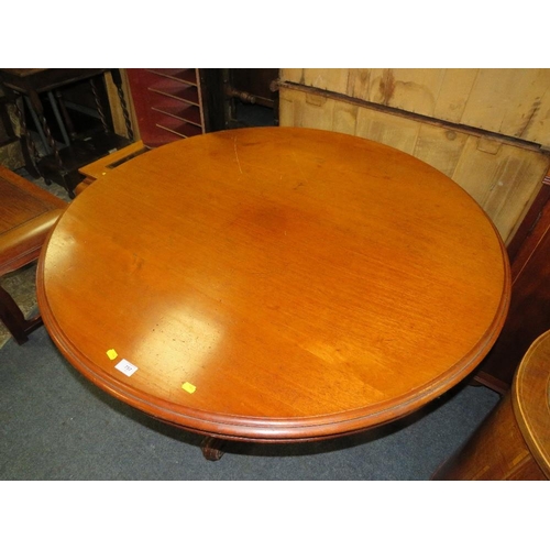 757 - AN ANTIQUE MAHOGANY TILT-TOP CENTRE TABLE