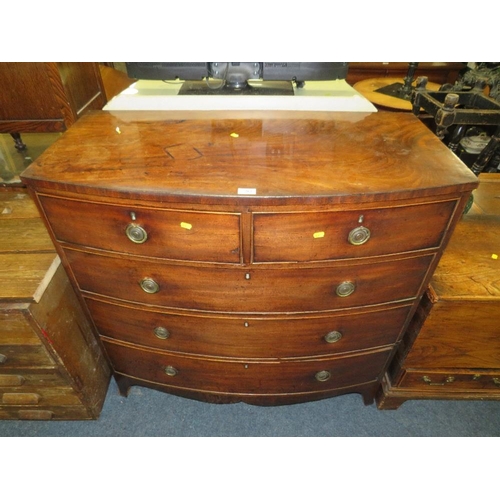 762 - AN ANTIQUE MAHOGANY BOW FRONT CHEST OF FIVE DRAWERS W-108 CM