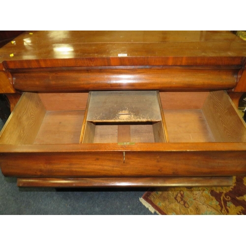 783 - AN ANTIQUE MAHOGANY SCOTTISH FIVE DRAWER CHEST H-113 W-125 CM