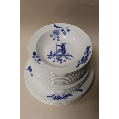 89 - A COLLECTION OF BLUE AND WHITE CERAMICS, to include Royal Crown Derby saucers and side plates, seven... 