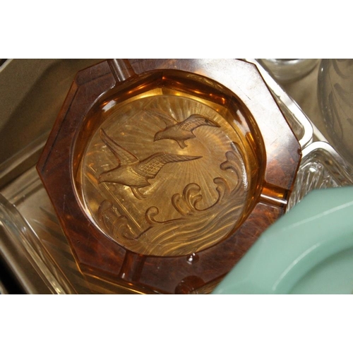 93 - A LARGE QUANTITY OF ASSORTED DRINKING GLASSES ETC., to include a pewter tolled etched glass tankard,... 