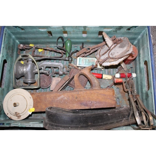 166 - A BOX OF VINTAGE KITCHENALIA ETC, to include a Spong & Co 102 bean slicer, table mincer, scales, vin... 