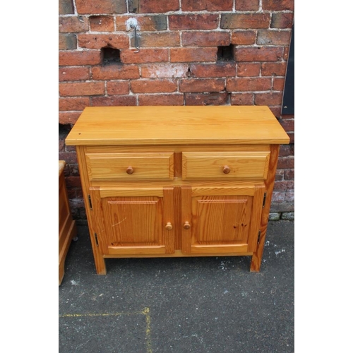 39 - A MODERN PINE SMALL SIDEBOARD, together with a pine blanket box (2)