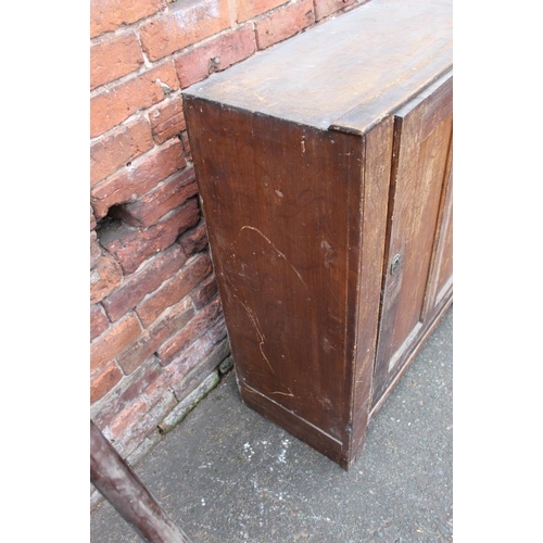 53 - AN ANTIQUE PINE SINGLE DOOR CUPBOARD, H 95 cm, W 82 cm
