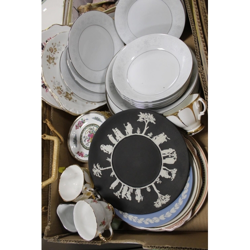 133 - TWO TRAYS OF ASSORTED CERAMICS AND CHINA TO INCLUDE WEDGWOOD JASPERWARE