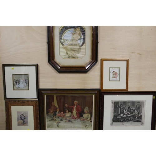 14 - A COLLECTION OF PRINTS AND ENGRAVINGS ETC. TO INCLUDE A FRAMED WALL MIRROR FLANKED BY BLACK AND WHIT... 