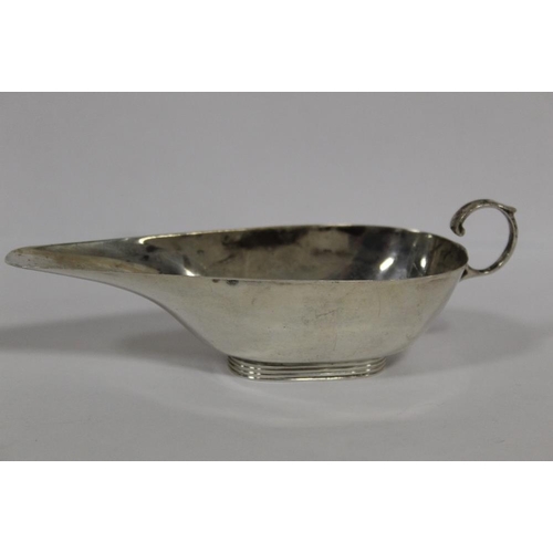 366 - AN ANTIQUE HALLMARKED SILVER PAP BOAT