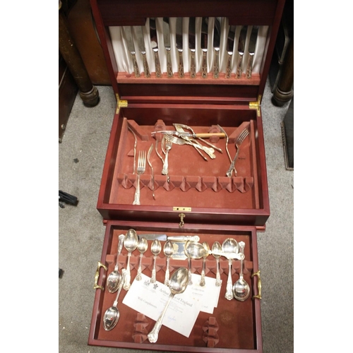 269 - A CANTEEN OF SILVER PLATED ARTHUR PRICE CUTLERY TOGETHER WITH AN OAK BEADED STORAGE BOX