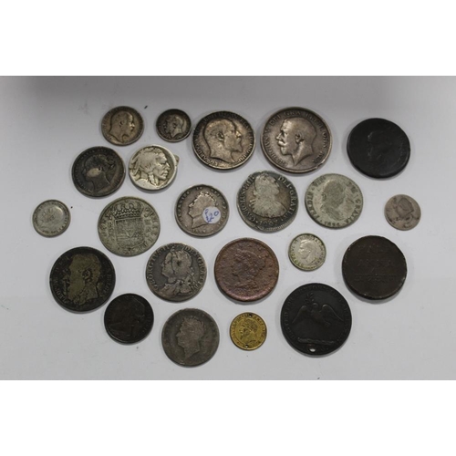 337 - A COLLECTION OF ASSORTED ANTIQUE COINAGE TO INCLUDE AN 1803 CAROLUS IIII COIN, A GEORGE II SHILLING ... 