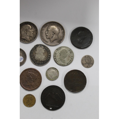 337 - A COLLECTION OF ASSORTED ANTIQUE COINAGE TO INCLUDE AN 1803 CAROLUS IIII COIN, A GEORGE II SHILLING ... 