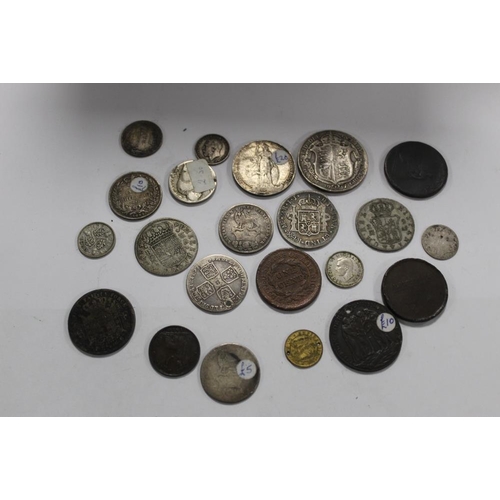 337 - A COLLECTION OF ASSORTED ANTIQUE COINAGE TO INCLUDE AN 1803 CAROLUS IIII COIN, A GEORGE II SHILLING ... 