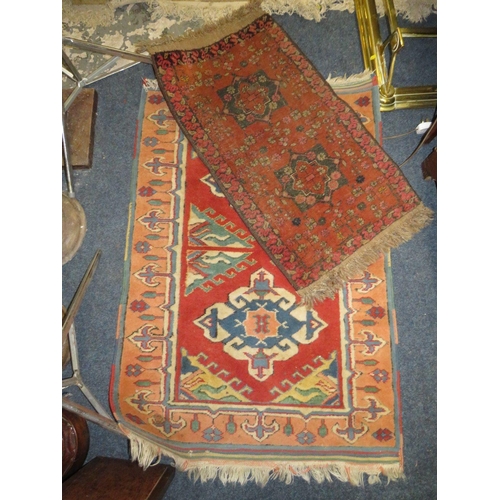 842 - TWO SMALL EASTERN WOOLLEN CARPETS, LARGEST 128 X 86 CM (2)