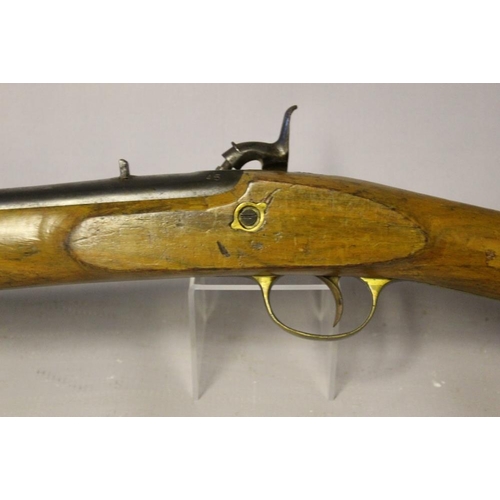 908 - EARLY 20TH CENTURY PERCUSSION RIFLE WITH METAL RAMROD, overall L 140 cm, barrel L 99 cm