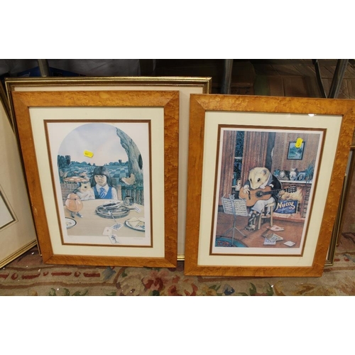 40 - A COLLECTION OF FRAMED AND GLAZED SIGNED LIMITED EDITION PRINTS TO INCLUDE AN ARTISTS PROOF AND SURR... 