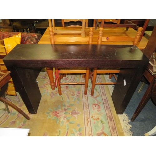 692 - TWO MODERN CONSOLE TABLES, SIDE TABLE AND TWO STANDS ETC (6)