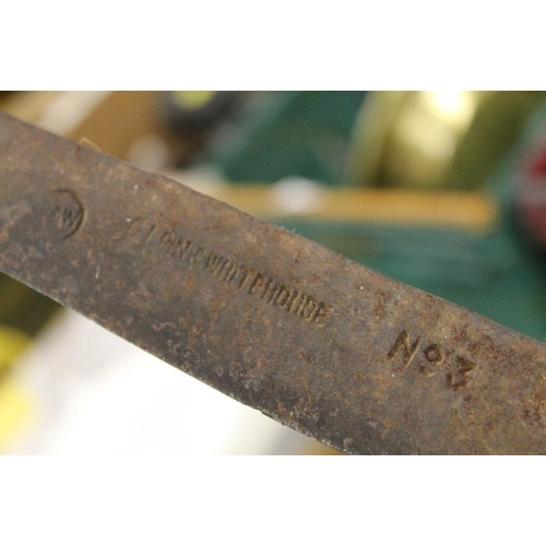 101 - A TRAY OF ASSORTED METALWARE TO INCLUDE A WOODEN HAND HELD SICKLE STAMPED G.L.PIN & WHITEHOUSE NO.3