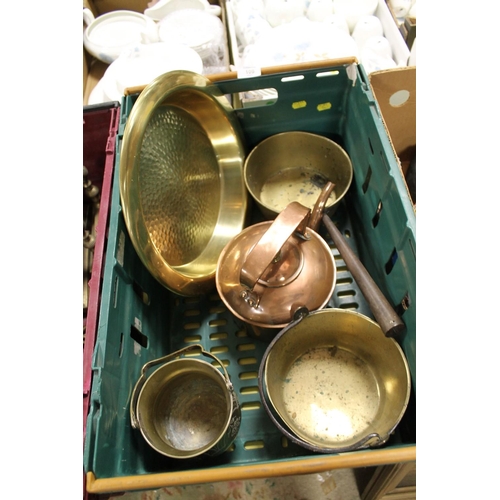 109 - TWO TRAYS OF MOSTLY BRASSWARE TO INCLUDE FIRE IRONS, COPPER KETTLE ETC.