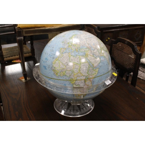 72 - A LARGE MODERN NATIONAL GEOGRAPHIC SOCIETY WORLD GLOBE - H 45 CM