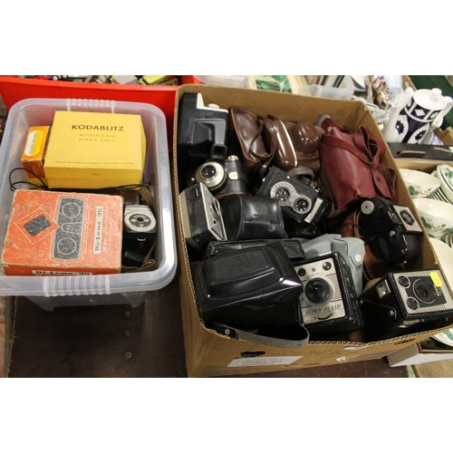 83 - TWO BOXED OF VINTAGE CAMERAS AND ACCESSORIES TO INCLUDE CORONET, NOMO, BROWNIE ETC