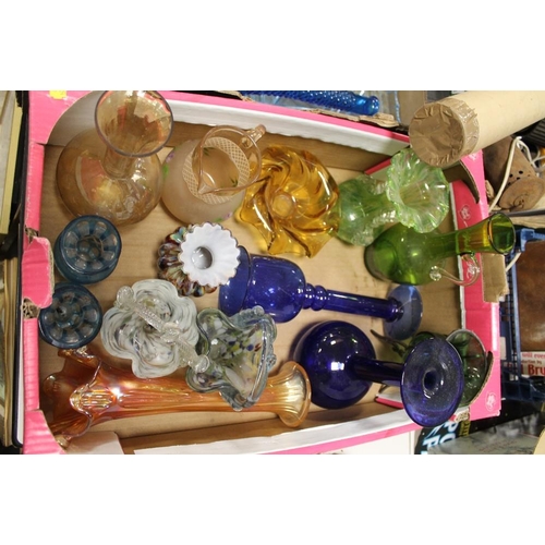 98 - TWO TRAYS OF COLOURED GLASSWARE TO INCLUDE VASES ETC