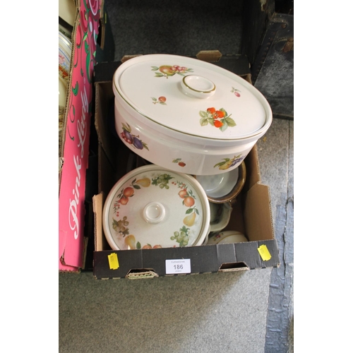 186 - THREE TRAYS OF ASSORTED CERAMICS TO INCLUDE WEDGWOOD