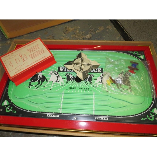 255 - A VINTAGE CHAD VALLEY 'VIBRA' HORSE RACING GAME