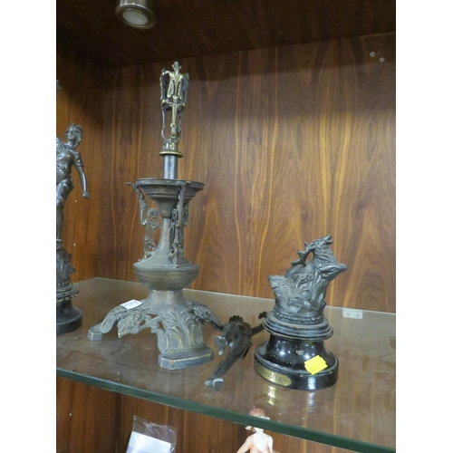 271 - A SMALL COLLECTION OF METALWARE TO INCLUDE A CANDLE CENTREPIECE TOGETHER WITH SPELTER STYLE FIGURES ... 