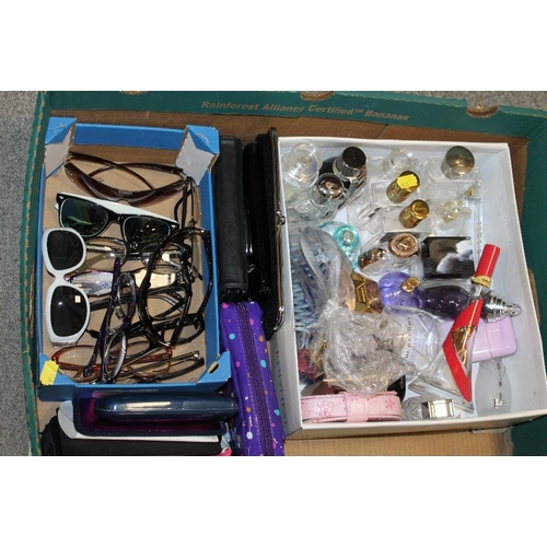 204 - A TRAY OF VINTAGE SUNGLASSES AND GLASSES TOGETHER WITH A QUANTITY OF PERFUME BOTTLES, PURSES ETC