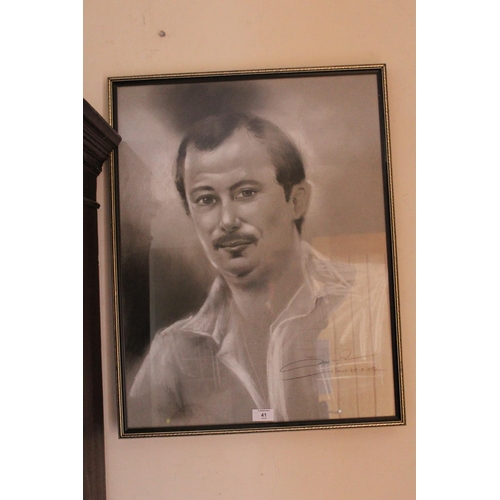 41 - A FRAMED AND GLAZED CHARCOAL STUDY OF A GENTLEMAN TOGETHER WITH A PENCIL PORTRAIT STUDY OF CHILDREN ... 