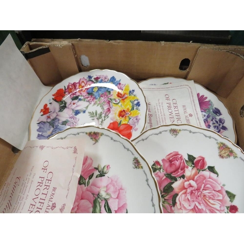 100 - TWO TRAYS OF ROYAL ALBERT 'THE QUEEN MOTHER'S FAVOURITE FLOWERS' COLLECTORS PLATES AND CERTIFICATES