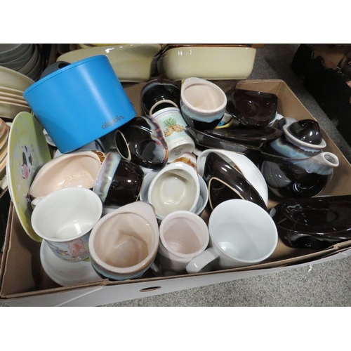 111 - THREE TRAYS OF ASSORTED MODERN CERAMICS TO INCLUDE AN UNUSUAL STUDIO POTTERY PART TEASET