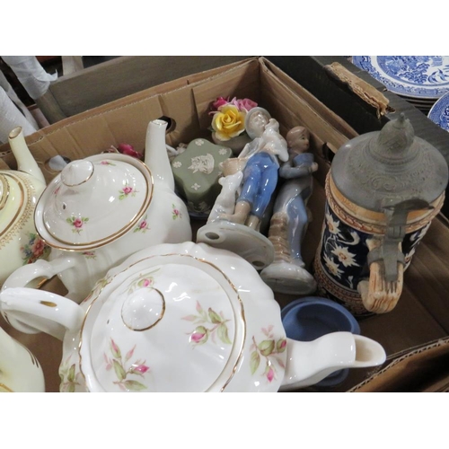 117 - TWO TRAYS OF ASSORTED CHINA TO INCLUDE A SADLER THREE PIECE TEA SERVICE, WEDGWOOD JASPERWARE ETC