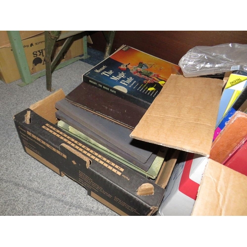 119 - A QUANTITY OF MOSTLY CLASSICAL LP RECORDS, 78'S AND 7