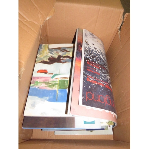 120 - A LARGE QUANTITY OF ART RELATED BOOKS AND MAGAZINES